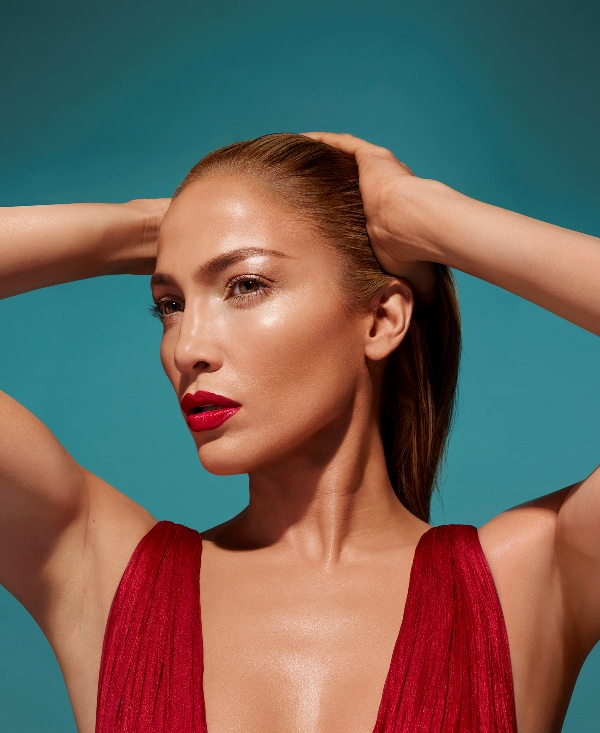 70-piece Jennifer Lopez X Inglot Collection #GlowLikeJLo