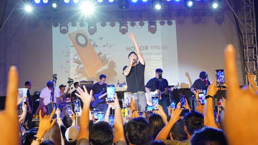 Parokya ni Edgar performed at the HONOR X9b 5G Bagsakan Concert